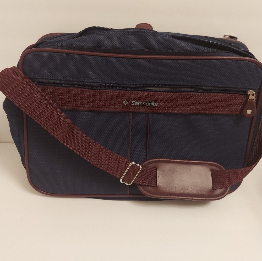 Samsonite brifcase/laptop bag.